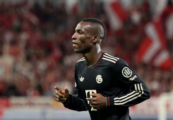 武汉配资网 杰克逊破门，拜仁单赛季客场打进50粒进球，创德甲历史纪录